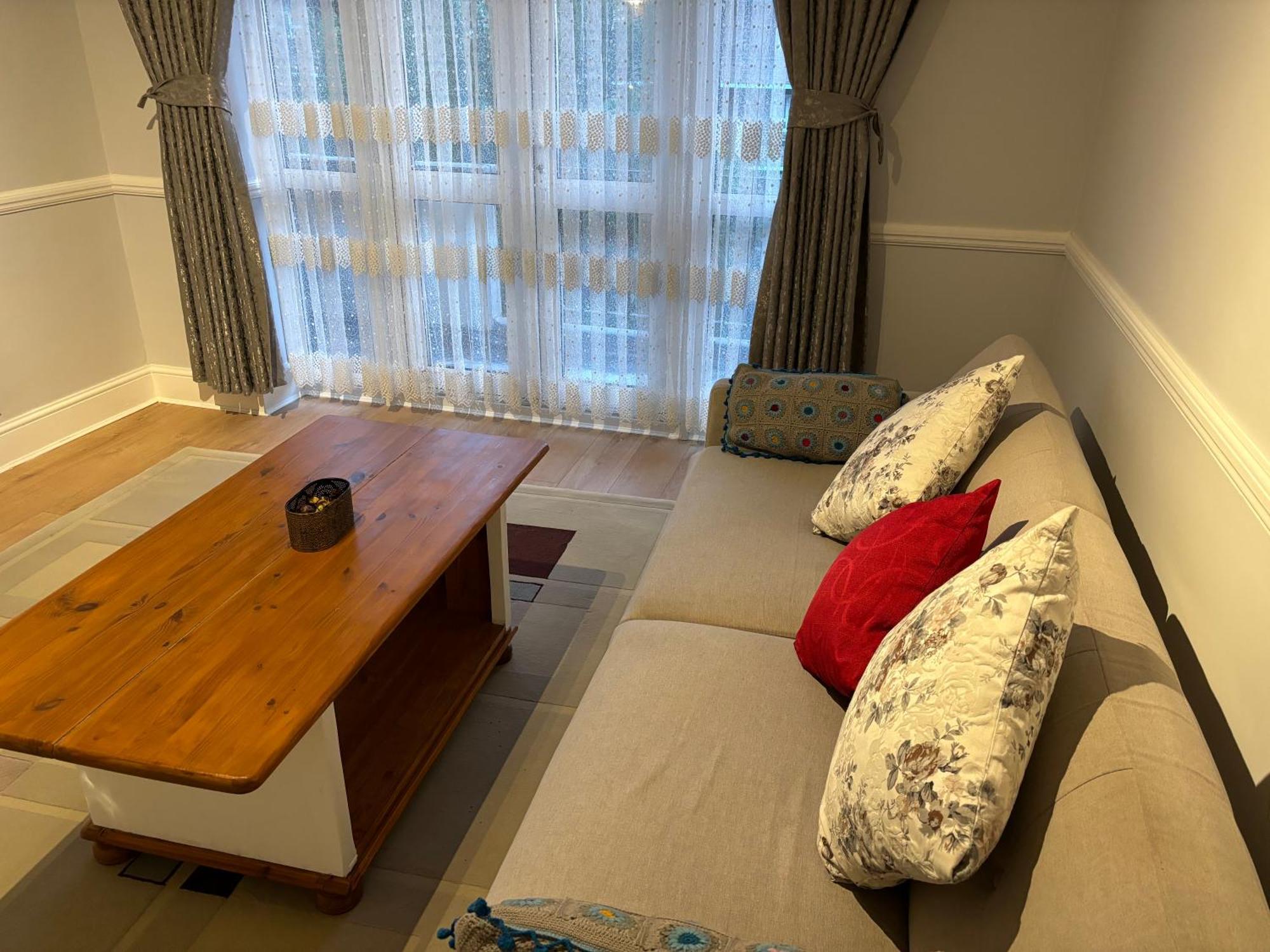 Bright 2 Bedroom Flat Close To Centre Appartamento Londra